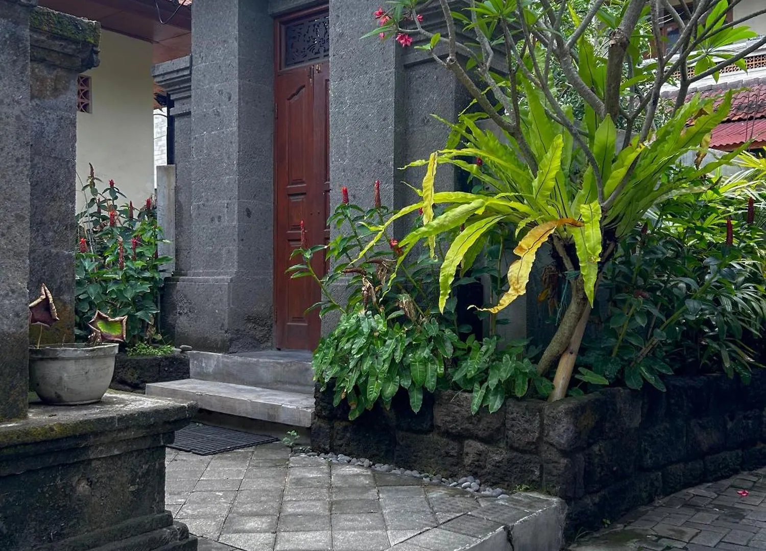 סמיניאק Kaman Bali Guesthouse בית הארחה